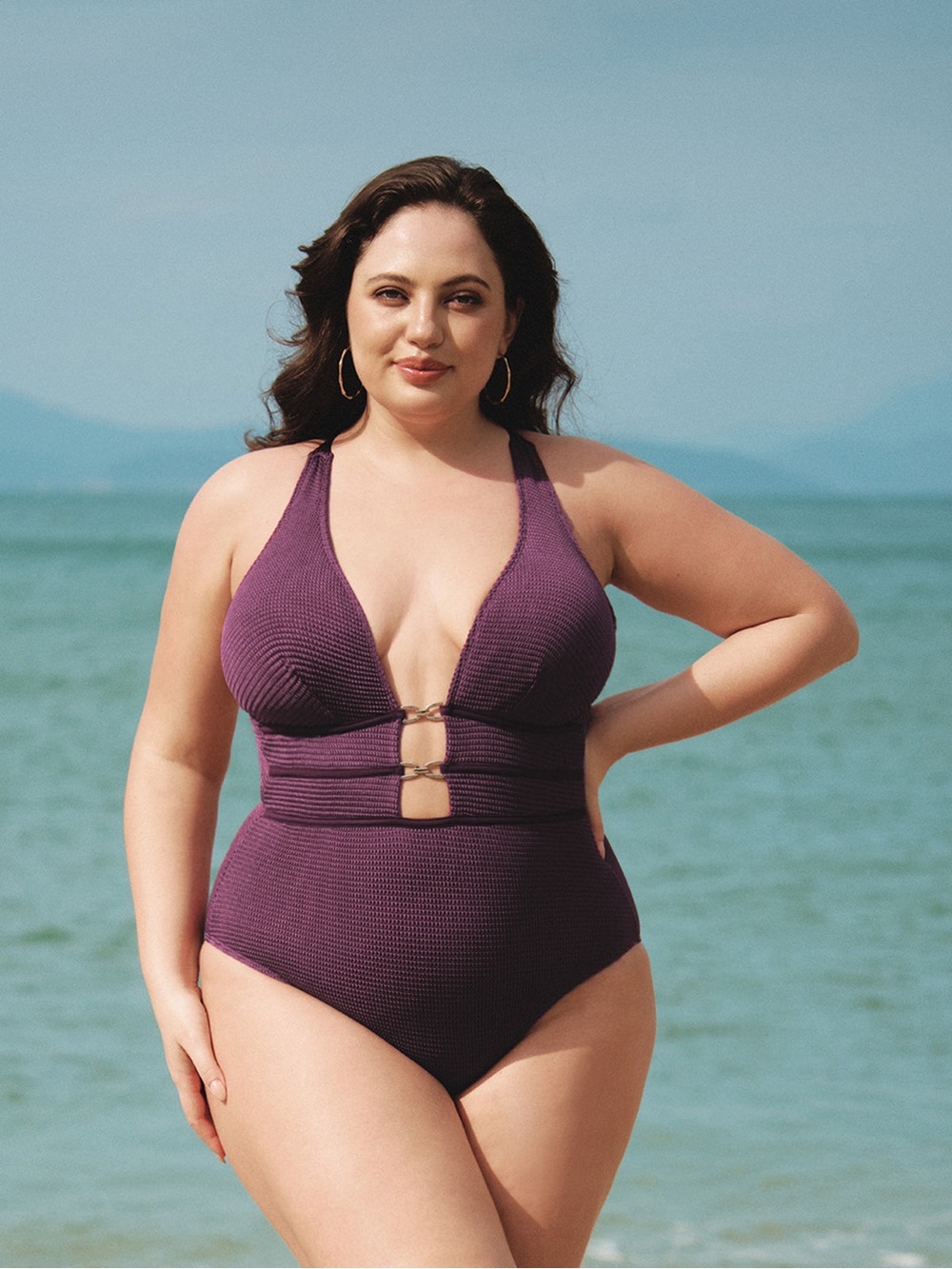 Berlook Textured Deep V One-Piece Swimsuit in Plum